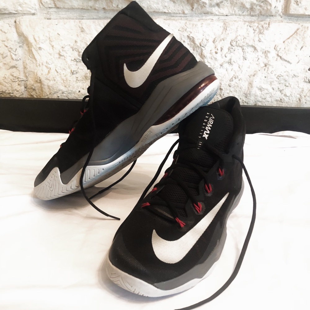 Men’s Air Max Audacity 2016 Basketball Shoe